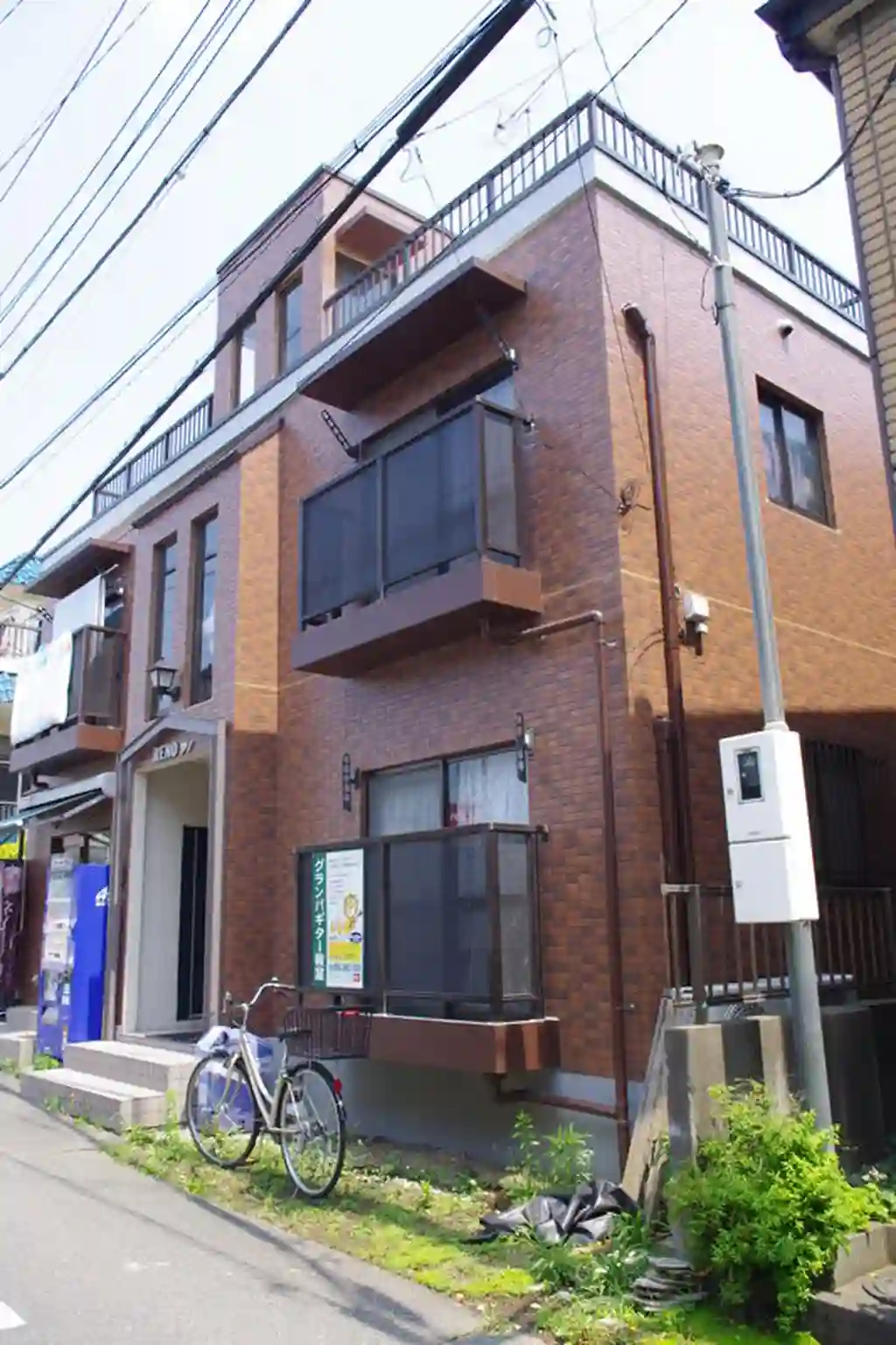リノ 外観