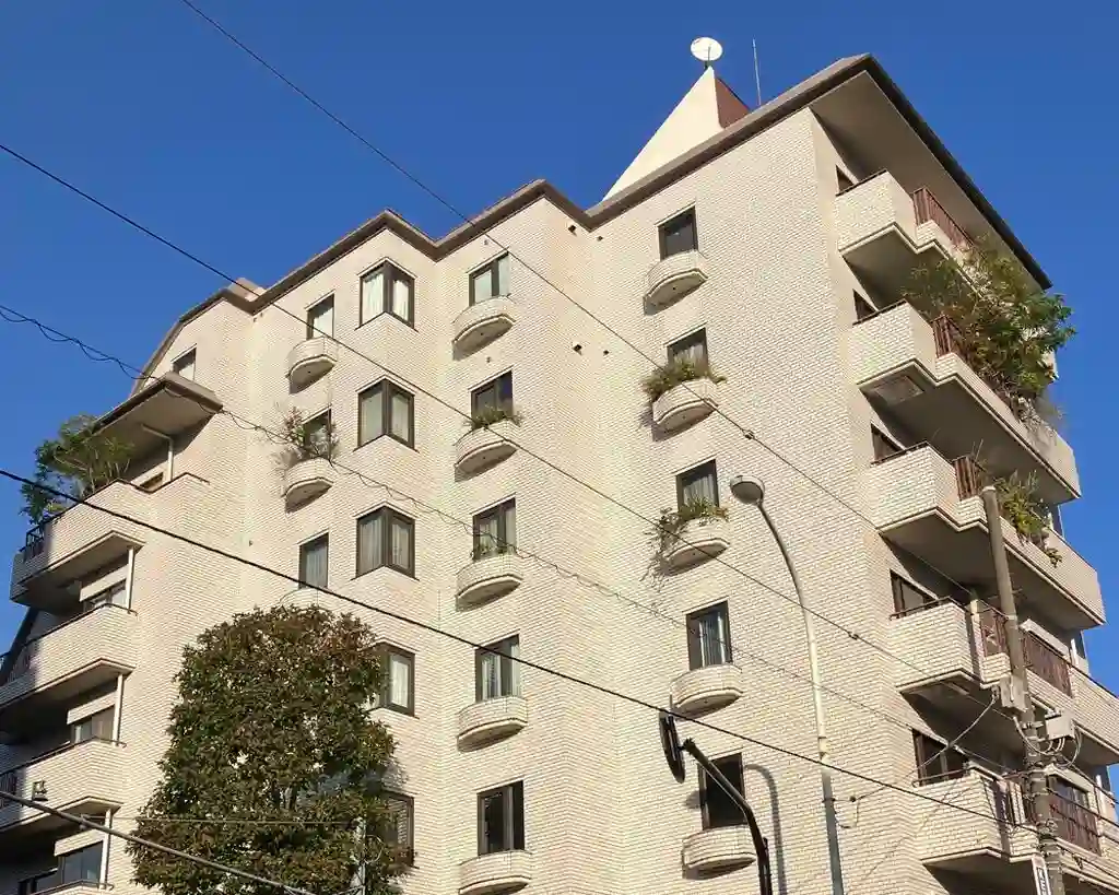 クラウン青山 外観