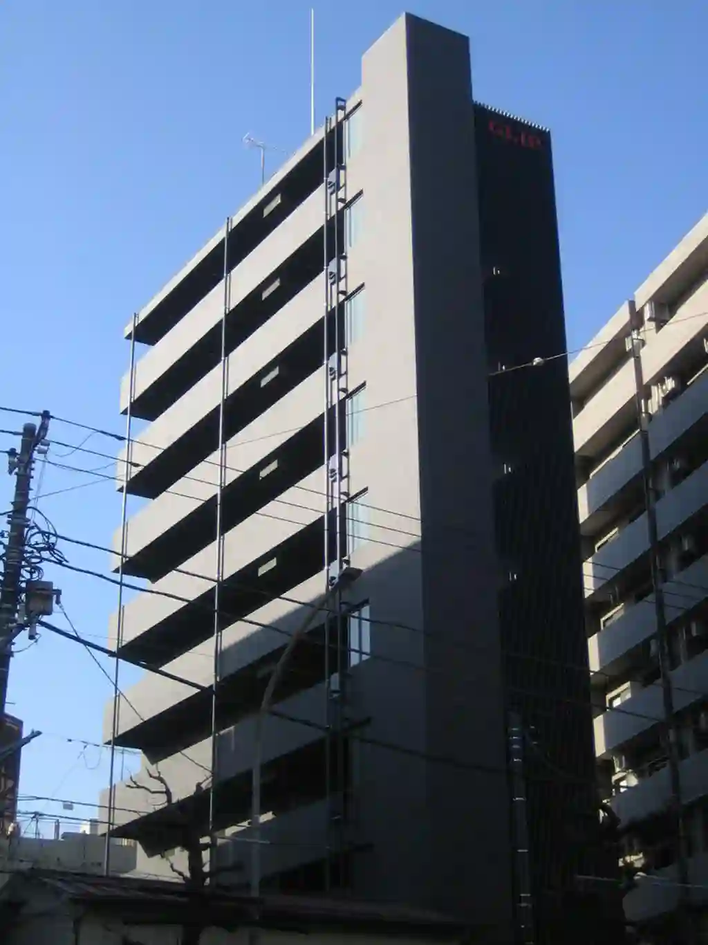 レア横濱西口参番館 外観