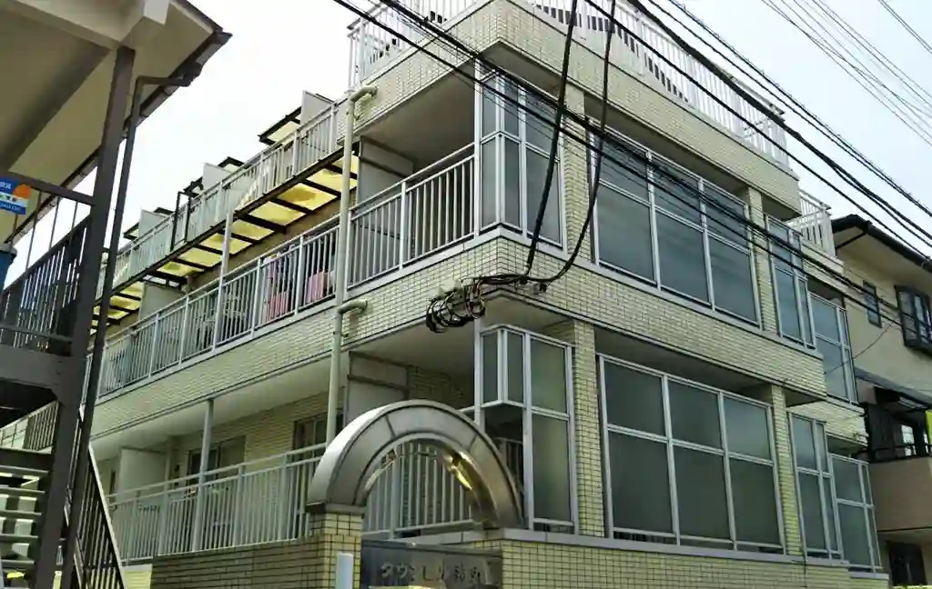 タウンヒル持丸 外観