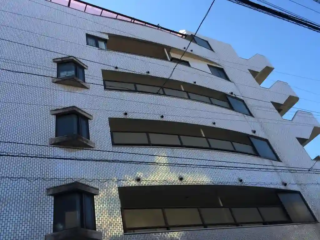 フローレス絵面 外観