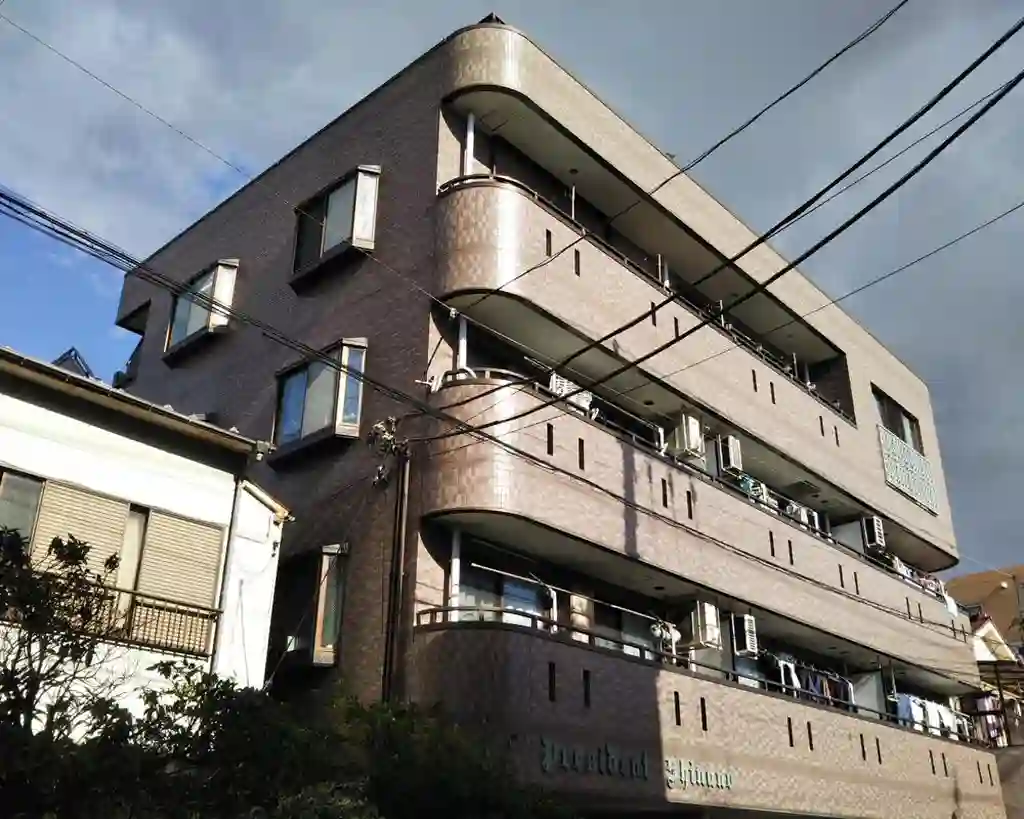 プレジデント信濃 外観