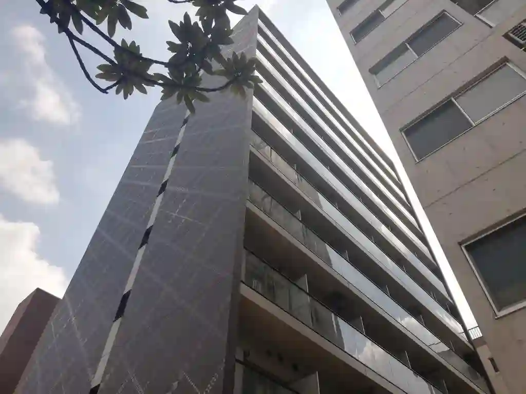 ZOOM横濱EAST 外観