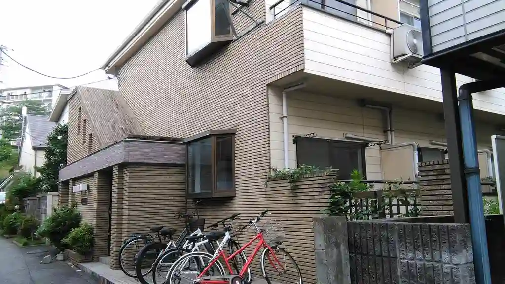 サンシャイン生田 外観