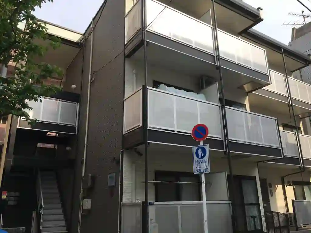 レオパレス三ヶ田 外観