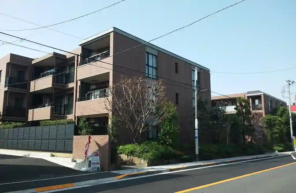 プラウド国立 外観