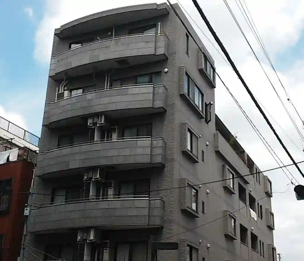 フォルム・コメンセル 外観