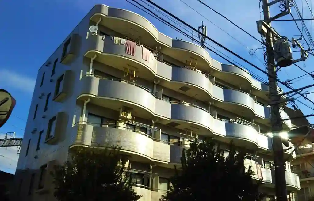 トライアングルマンション 外観