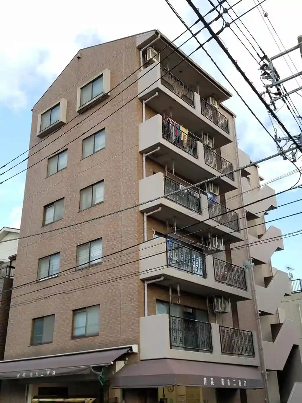 クレールマルニ 外観