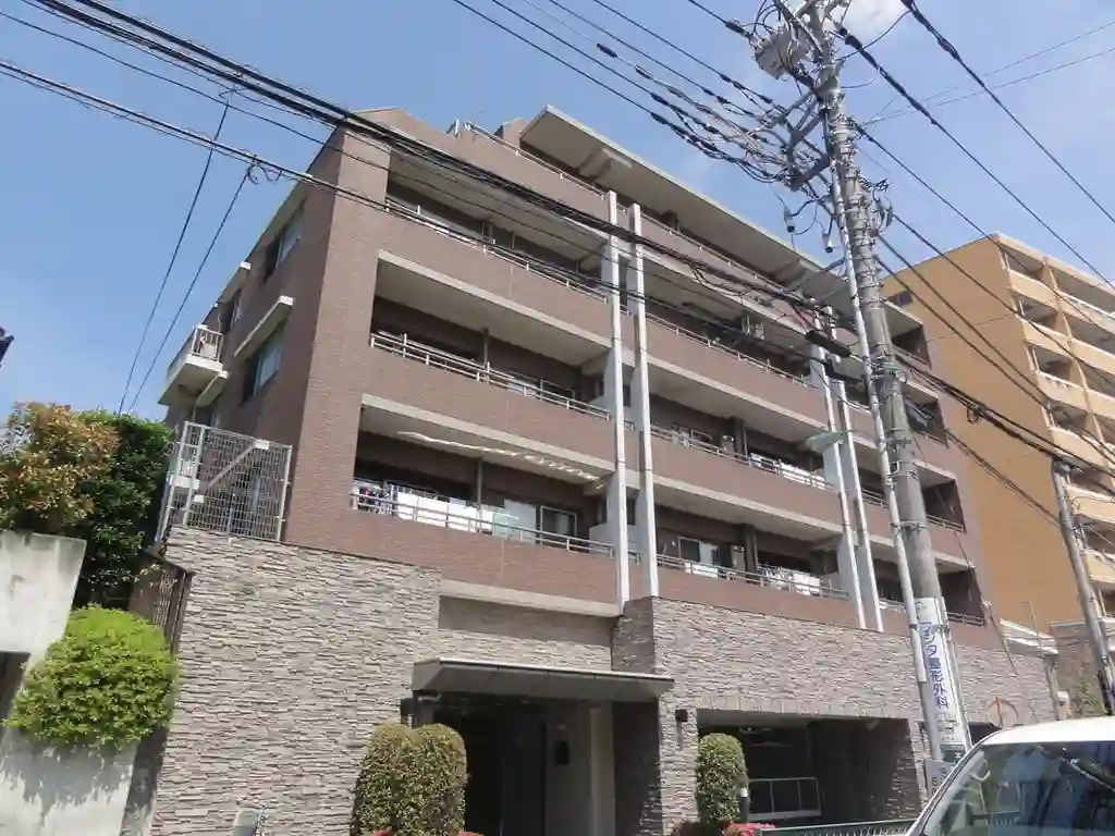 アルファスイート浦和本太フレスト 外観