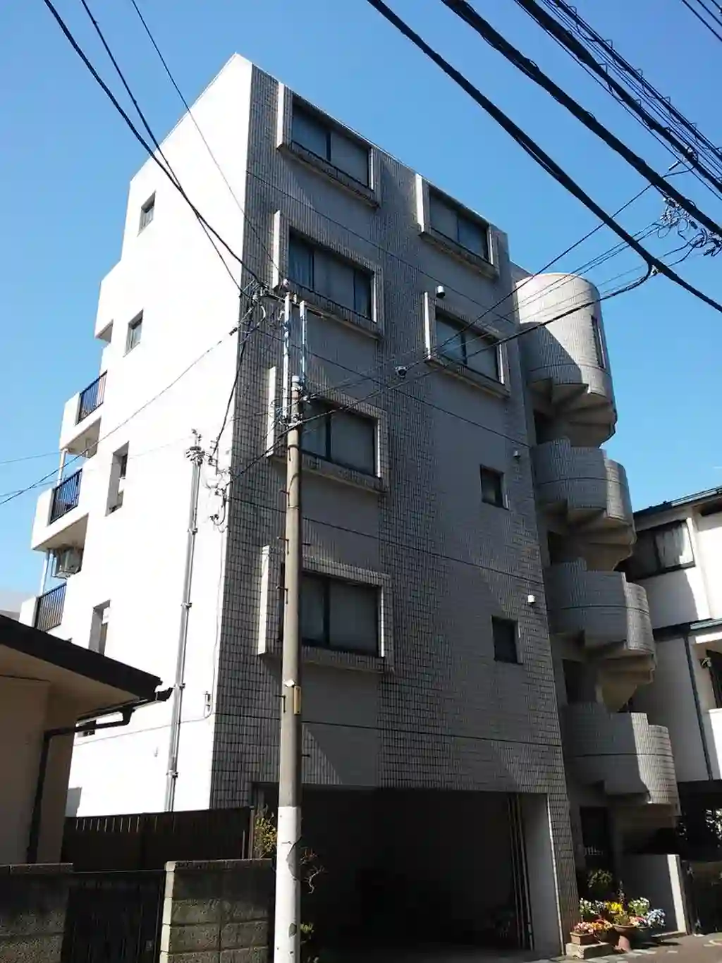 岩本ビル 外観