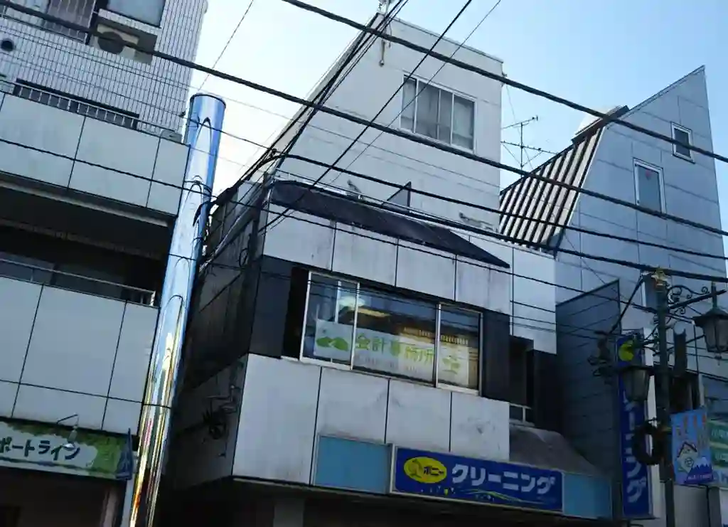 フェリース国立 外観
