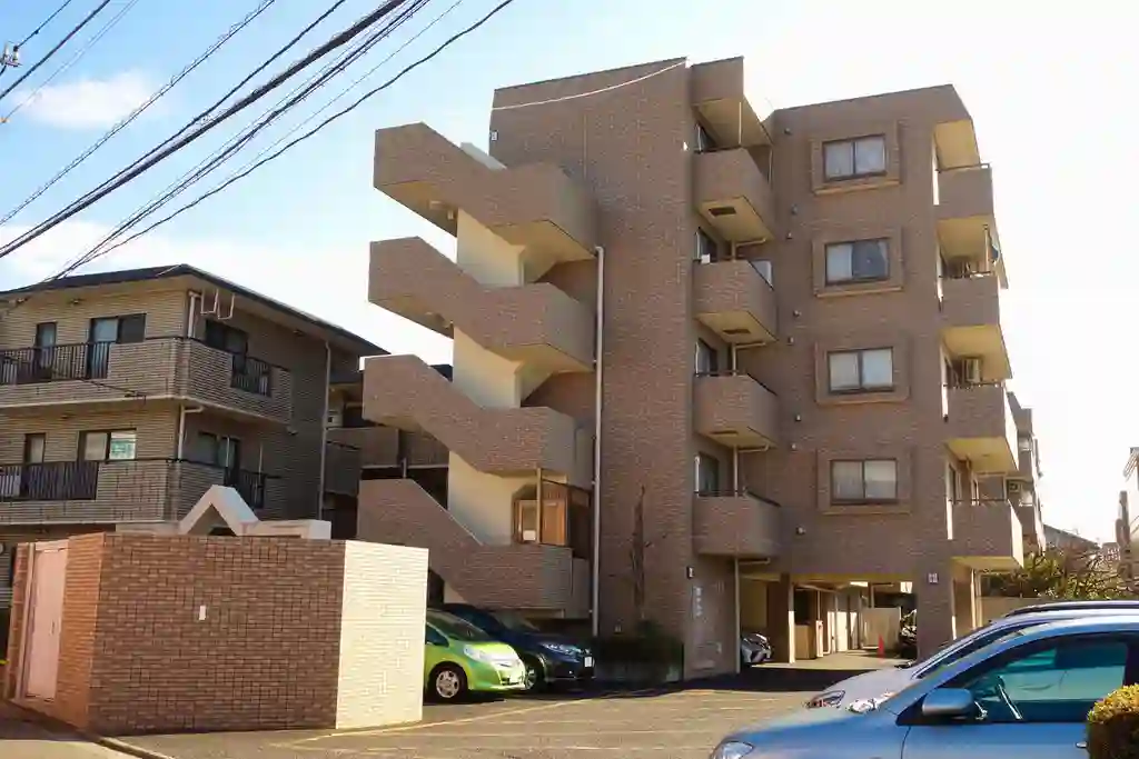 ロイヤルシャトー大和 外観