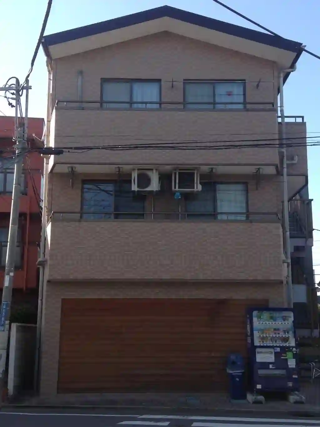 カドビル 外観