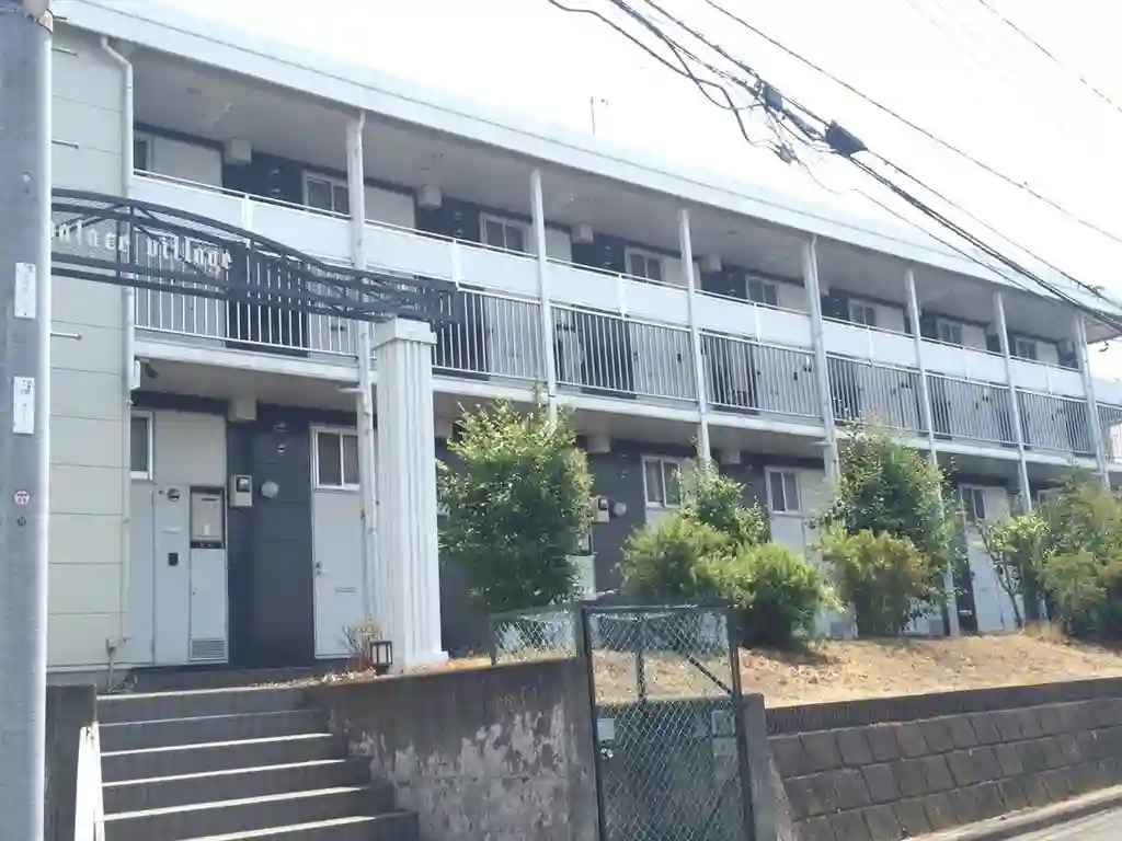 レオパレス白山 外観