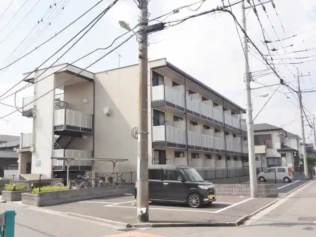 レオパレスグリーンパイン松本 外観
