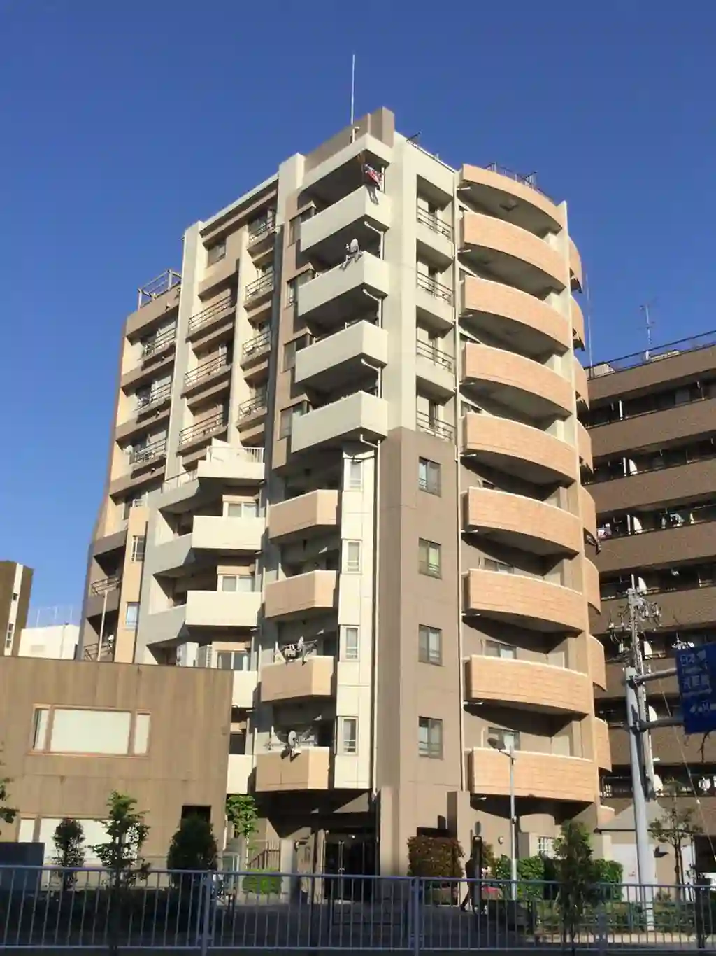 プレジール東大島 外観