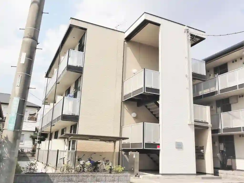 レオパレスブルーパイン松本 外観