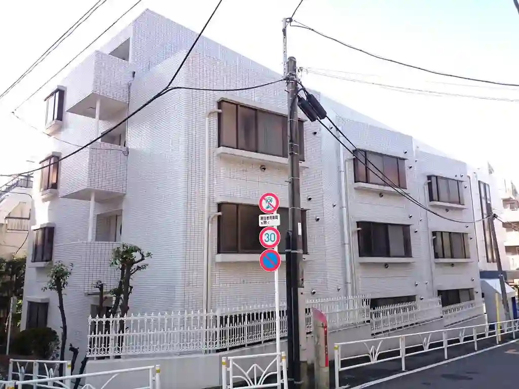 シャルム初台 外観