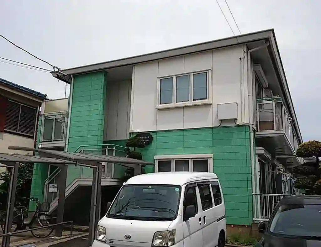 レザヴァールA 外観