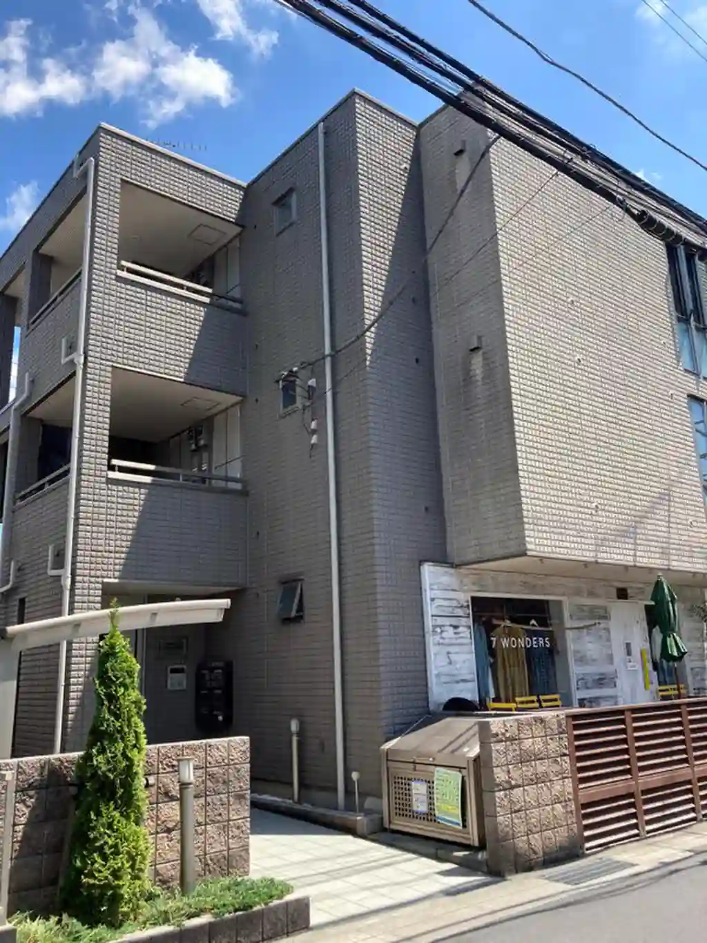 ブリリアンスカマクラ 外観