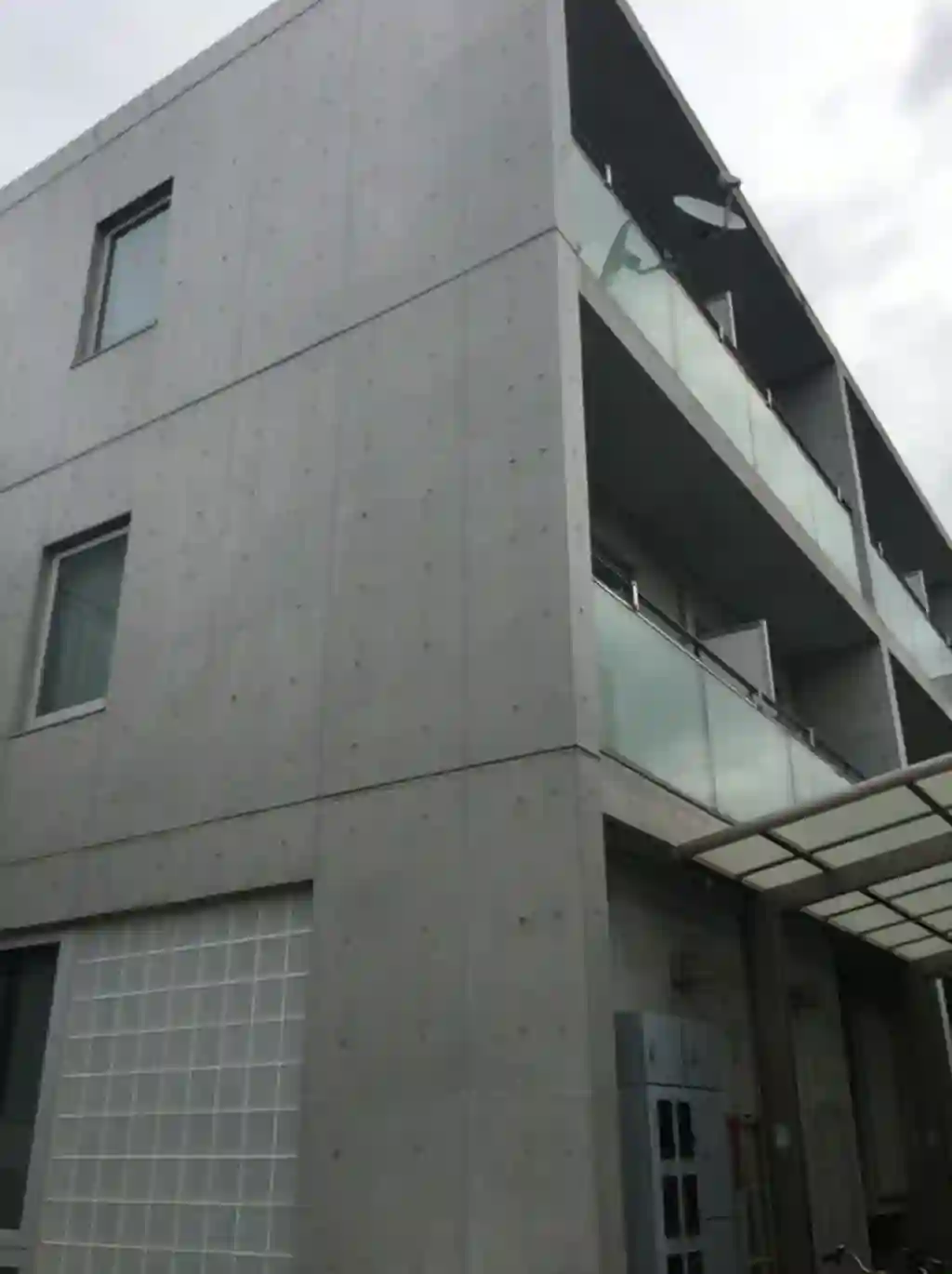 クレシェンテ・J 外観