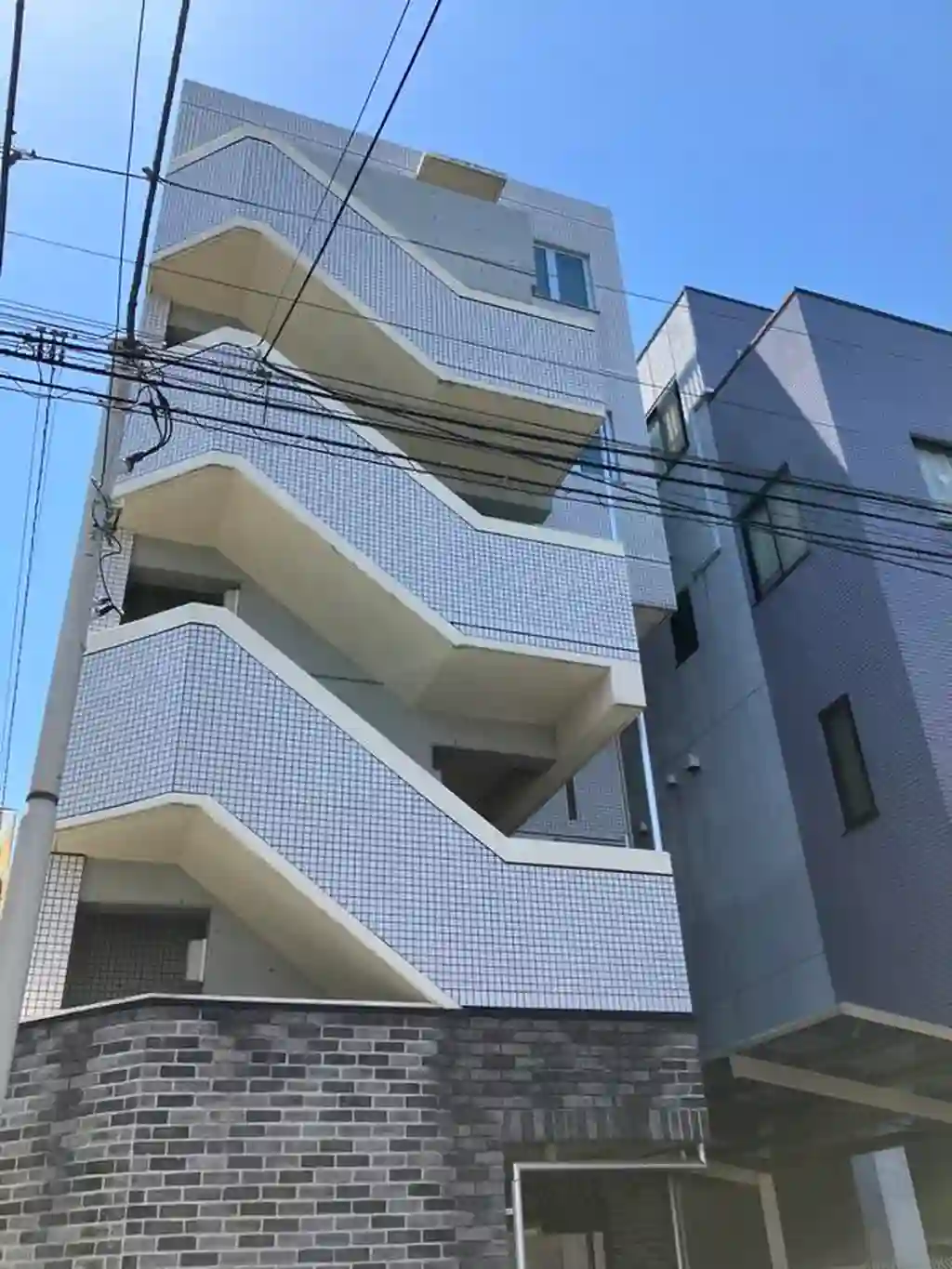YRC Nakano 外観