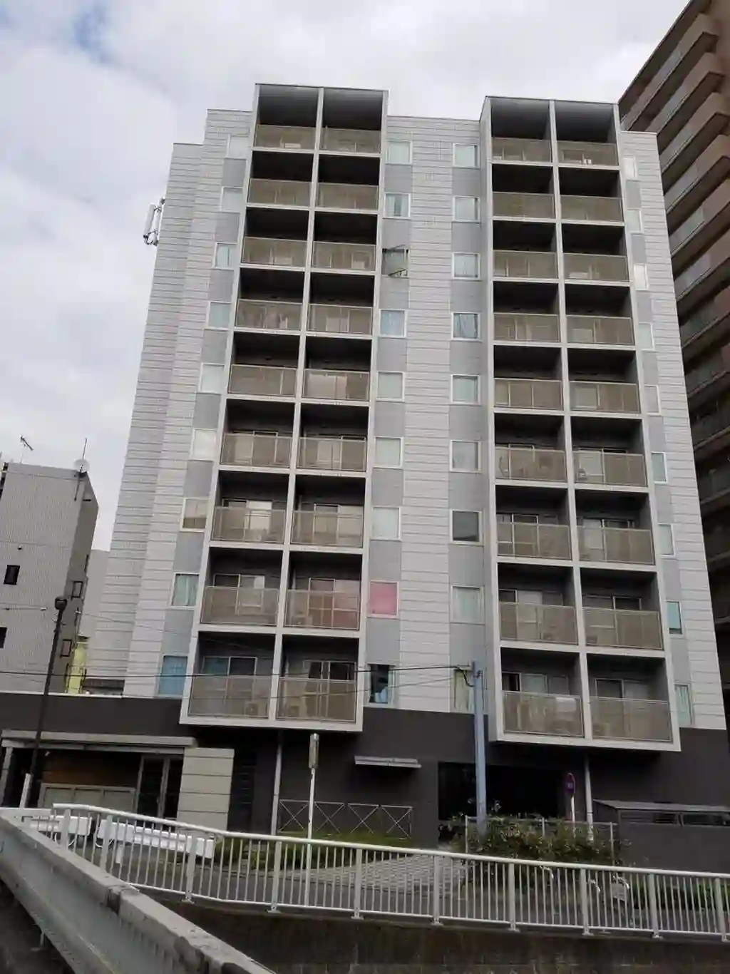アールレジデンス 外観