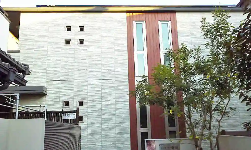 本八幡十番館 外観