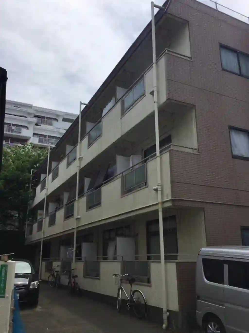 ドゥエル・イスタ 外観