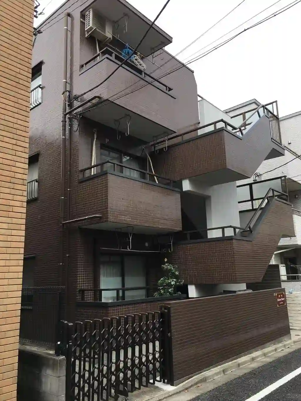 メゾンフラワー 外観