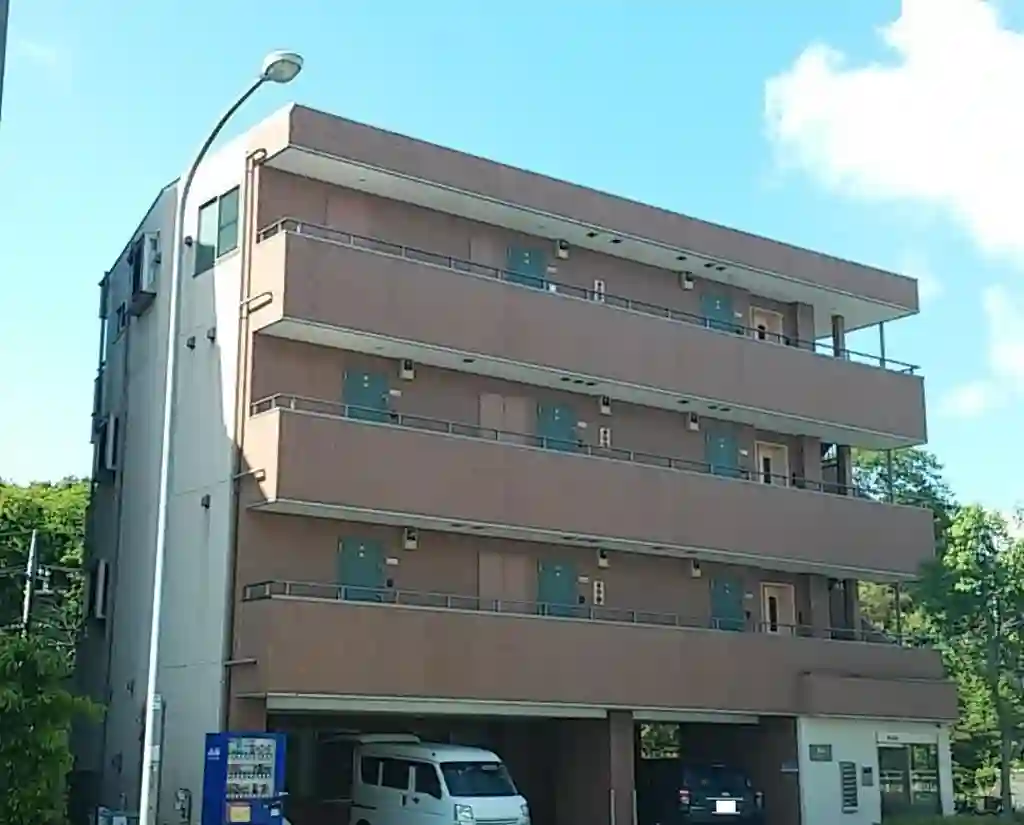 ハイヴ中川 外観