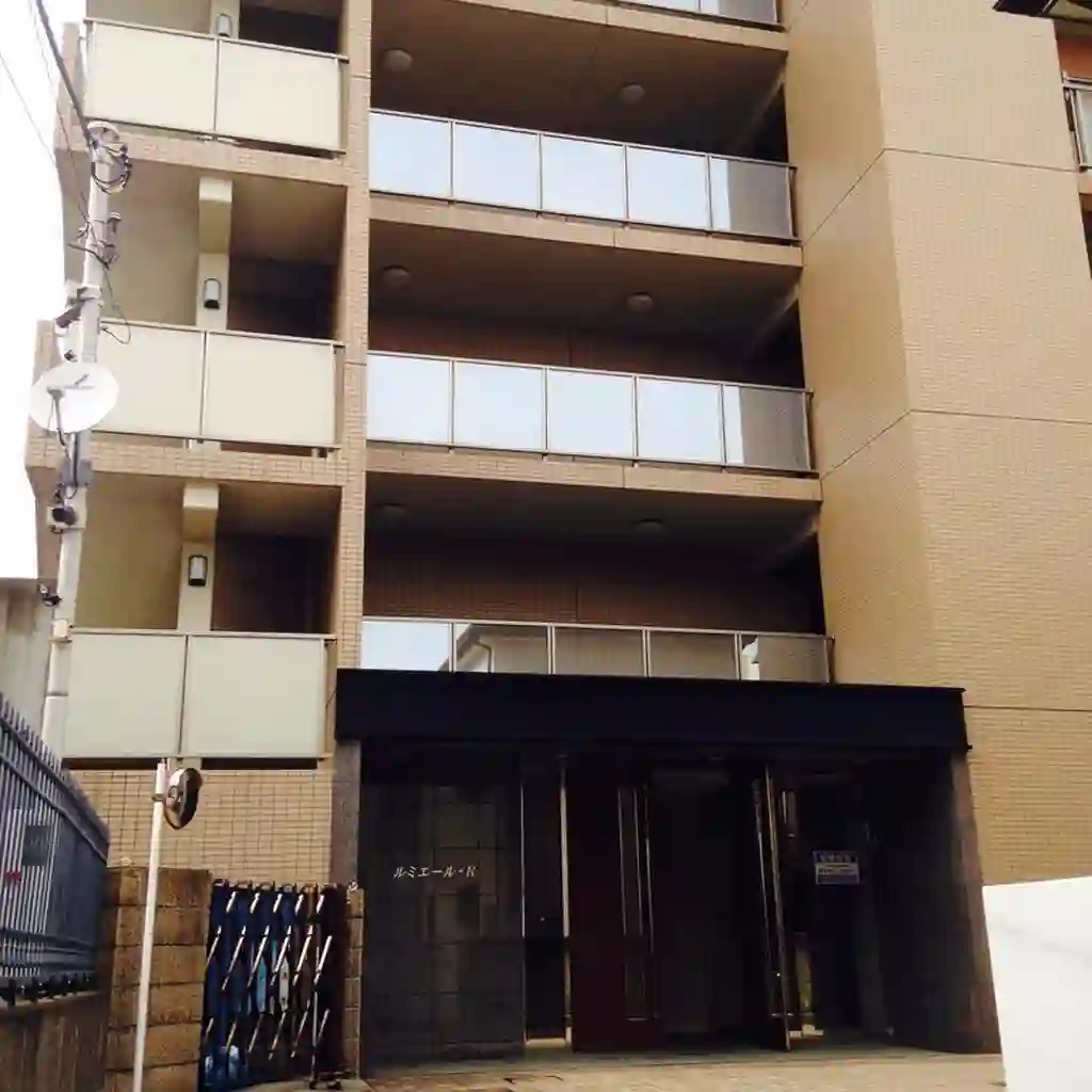ルミエール・R 外観