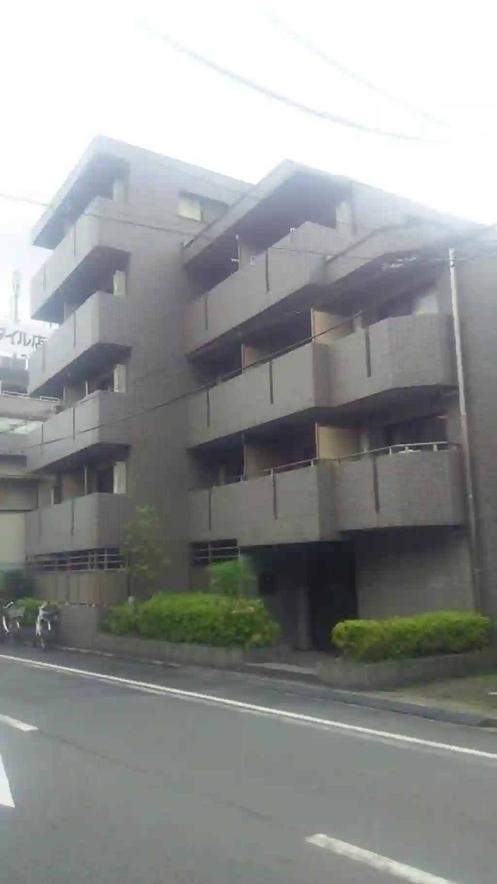 ルーブル新宿西落合参番館 外観