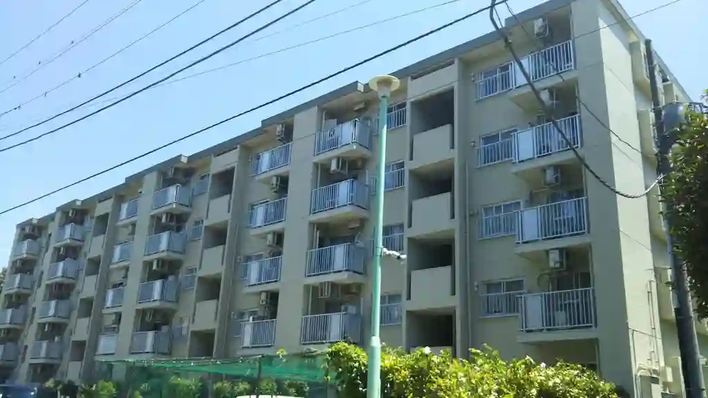 コーポ下鶴間2号棟 外観
