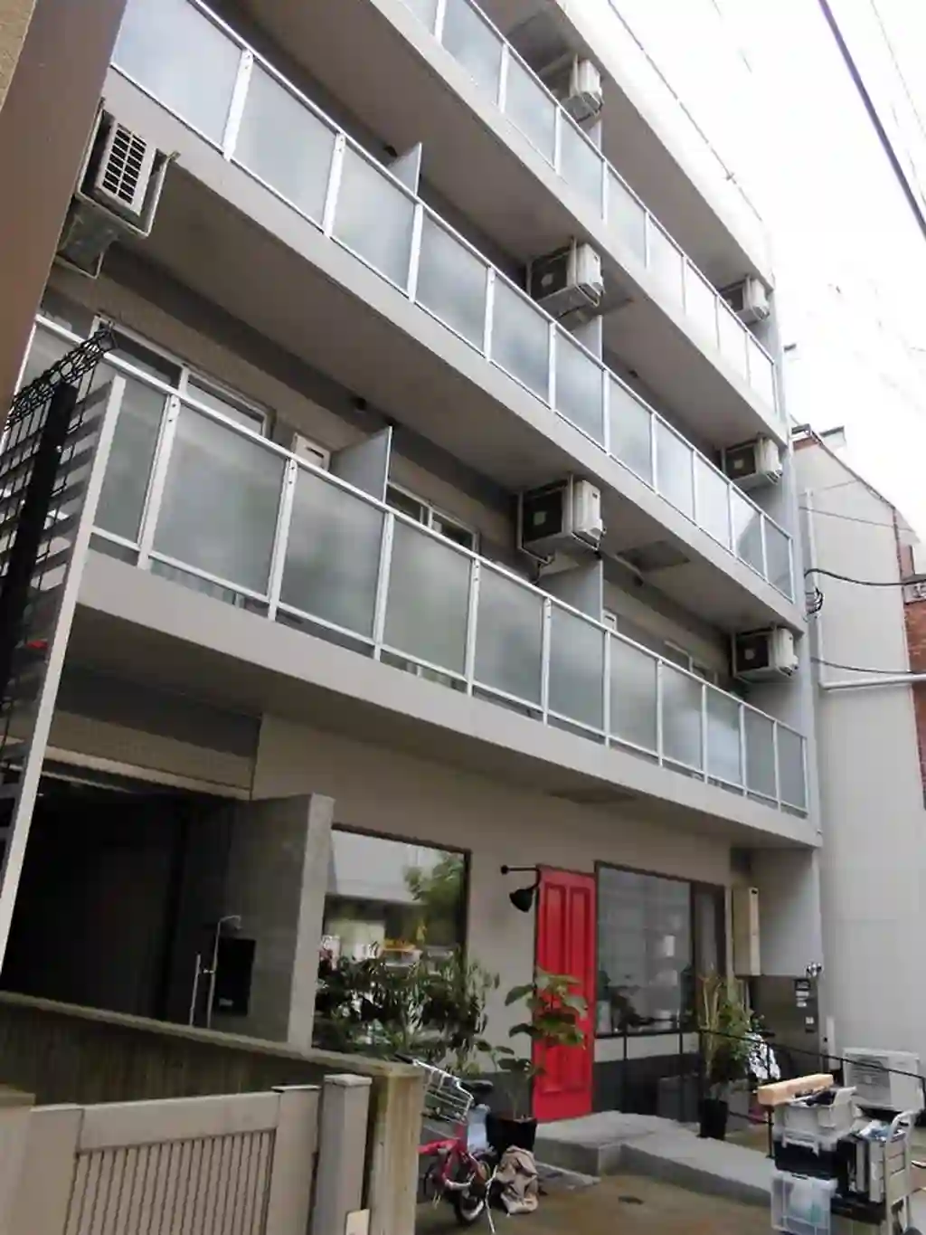 アビラス新宿 外観