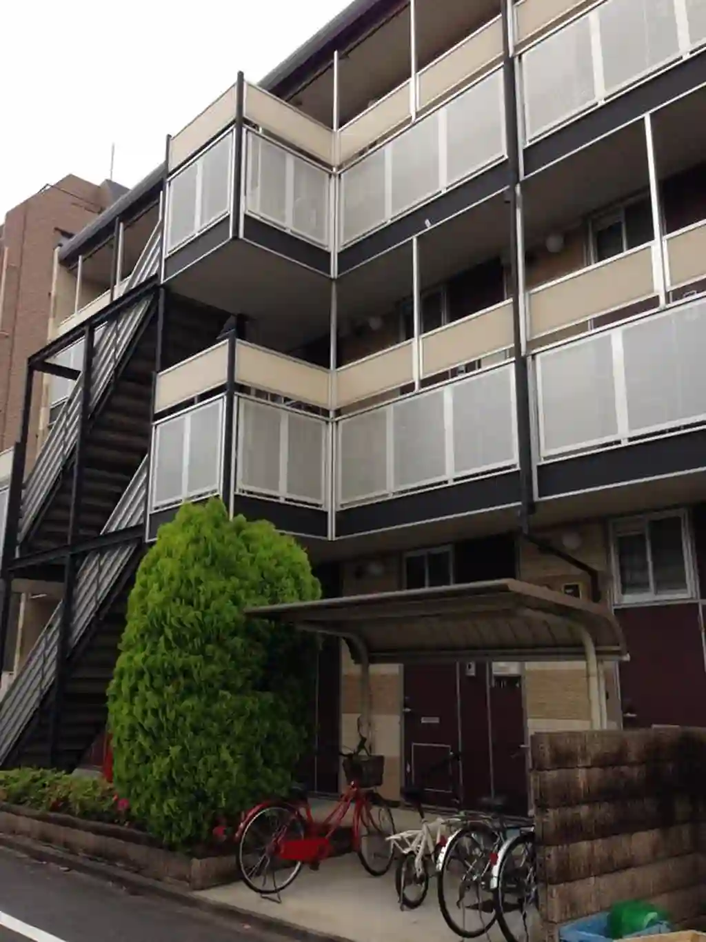 レオパレスサニーホームズ 外観