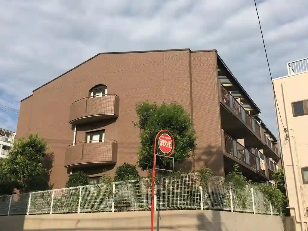 ブラウニー 外観