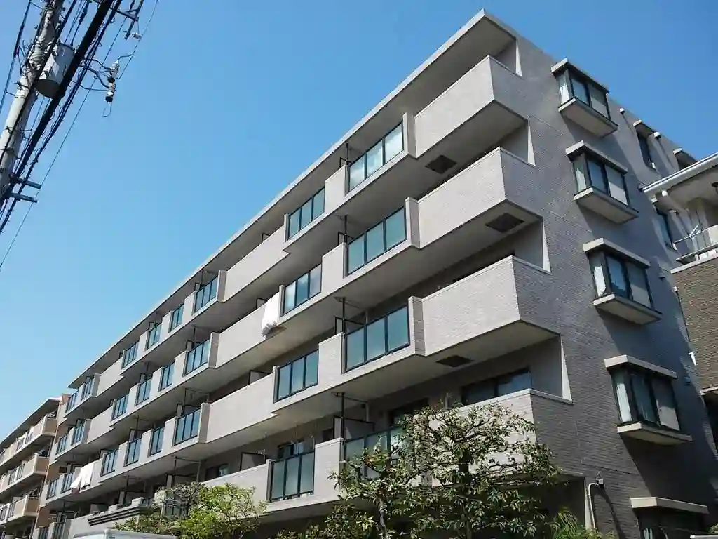 ロイヤルシャトー武蔵新城 外観