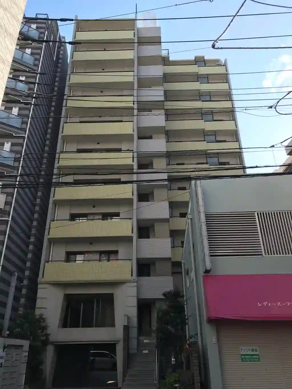 モンファイエ西川口 外観