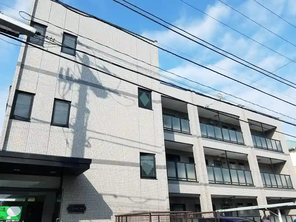 ミュルメークス 外観