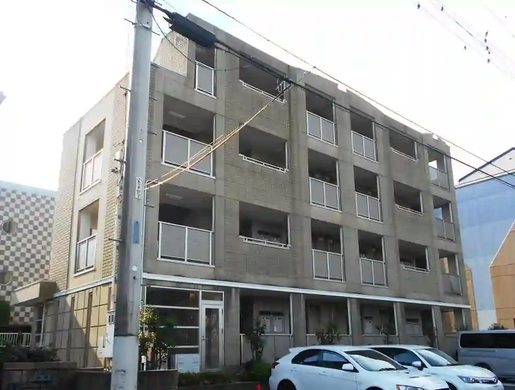 コモド プレッソ 外観
