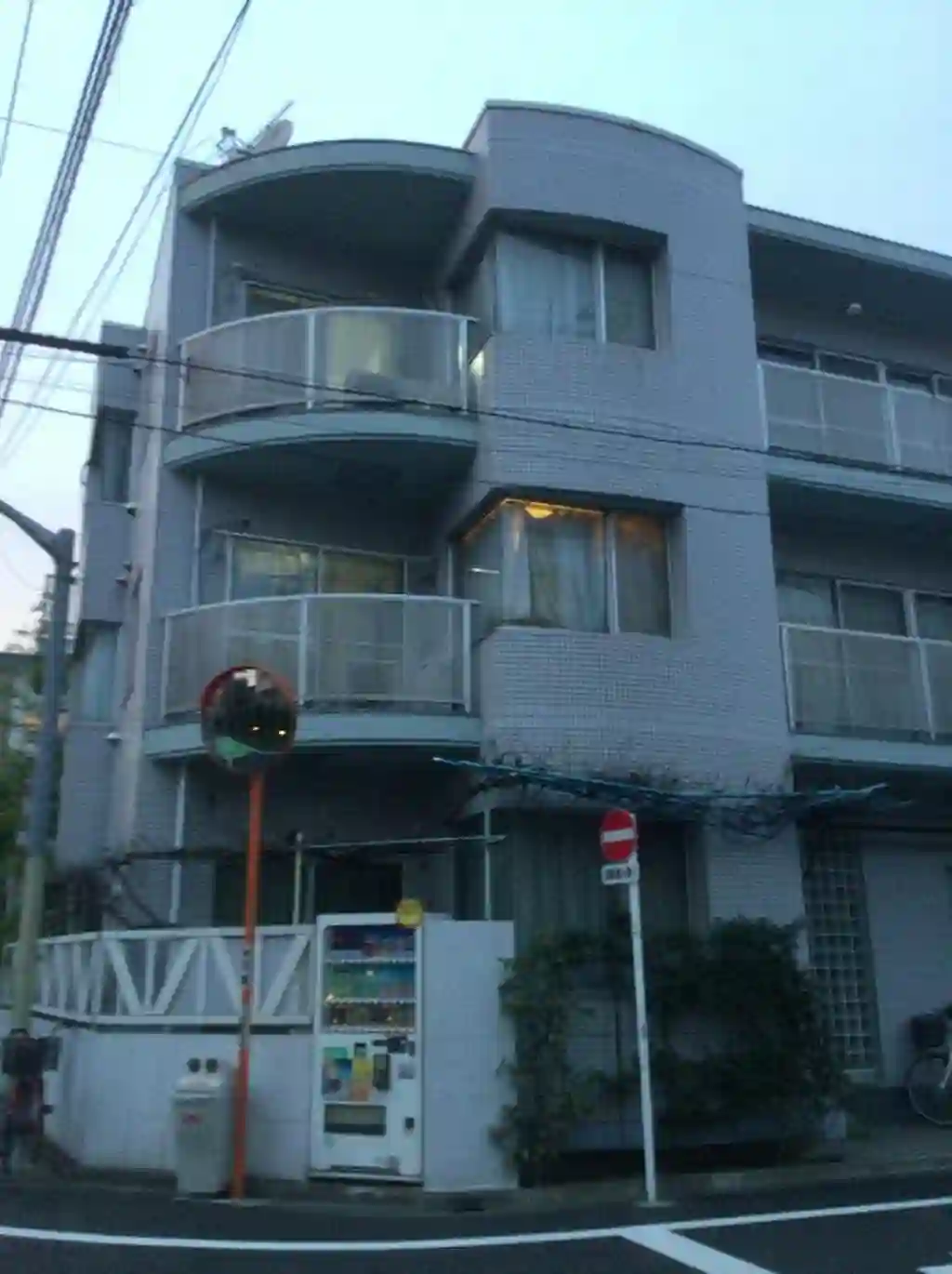 セルダム弦巻 外観