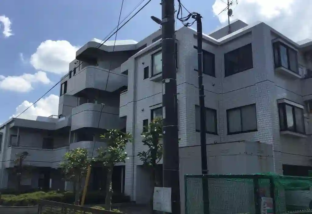 シャトーブリヤーン 外観