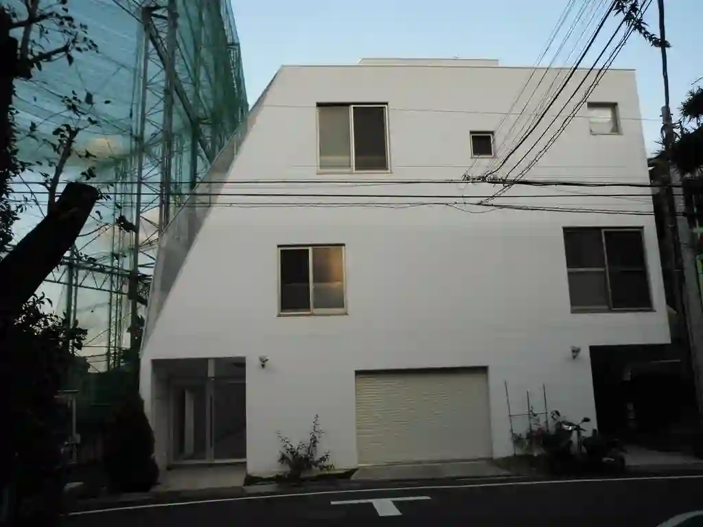 ツルマキロジ 外観