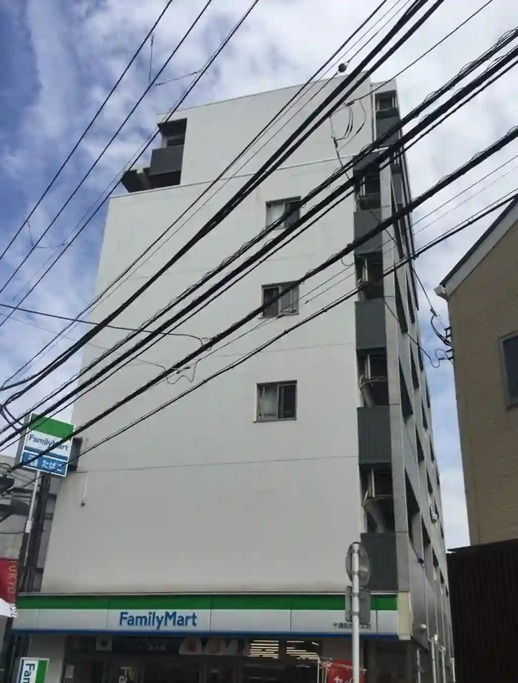 クレストコート 外観