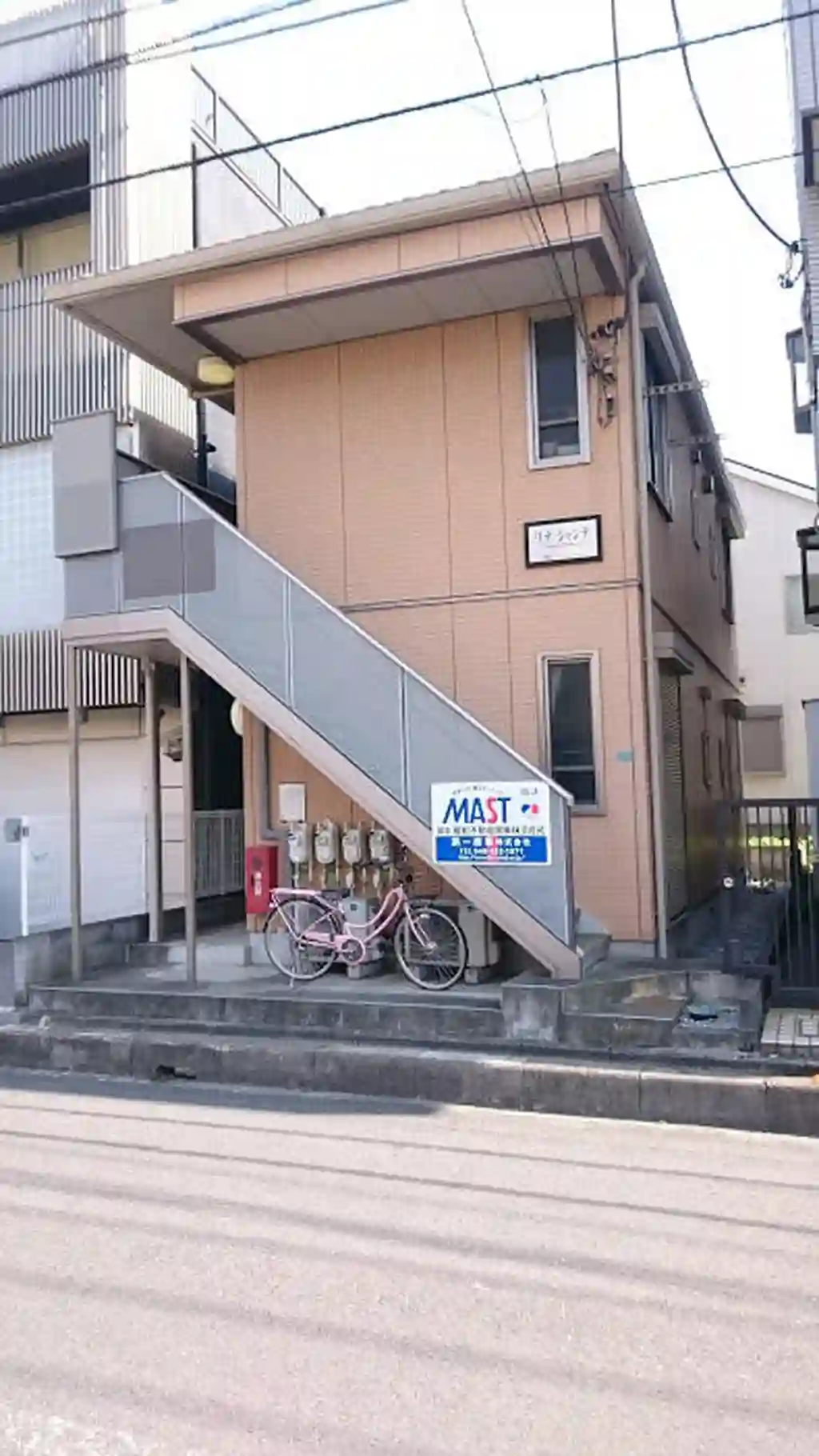 リナ シャンテ 外観