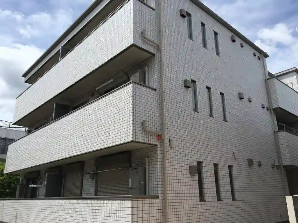 レグレット 外観