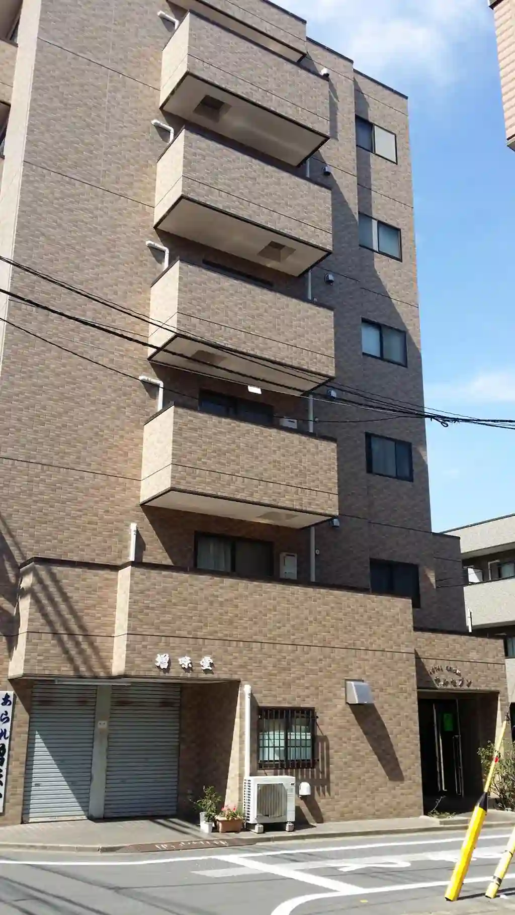 ローヤルセブン 外観