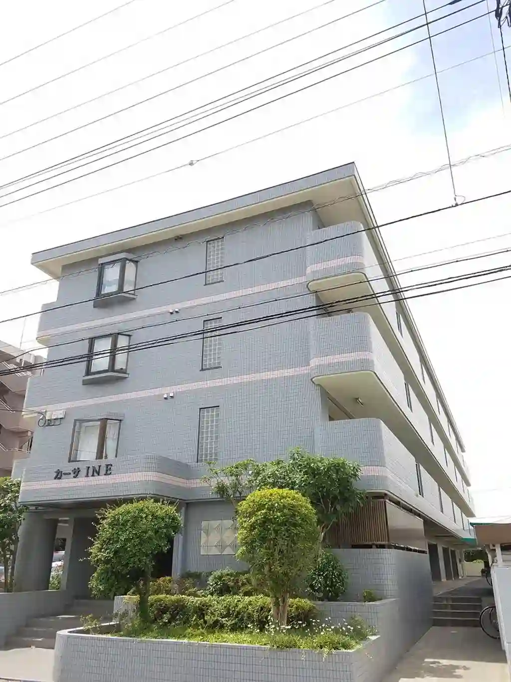 カーサ・INE 外観